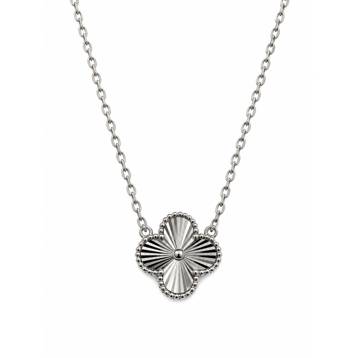 Silver Clover Pendant Rhodium Plated + Chain