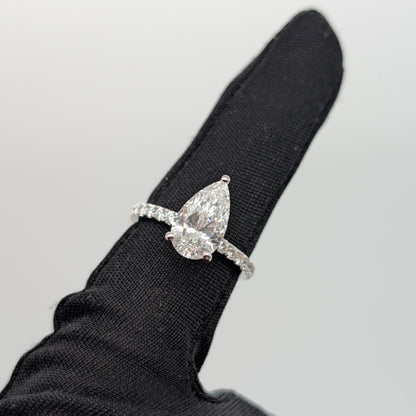 Laboratory Diamond Pear shape ring 2.69 Carat