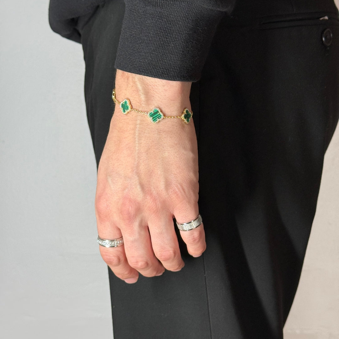 Bracelet en argent plaqué or jaune avec zircon et malachite à motif trèfle 