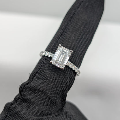 Laboratory Diamond Emerald shape ring 2.10 Carat