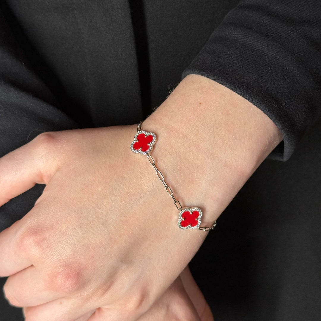 Bracelet en argent et cornaline à motif trèfle 